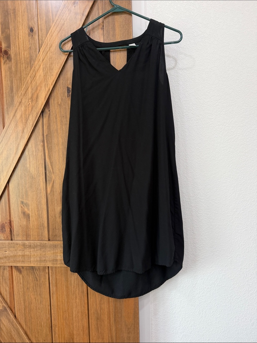 Old Navy Black Sleeveless Shift Dress